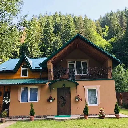 Lodge у брусків *